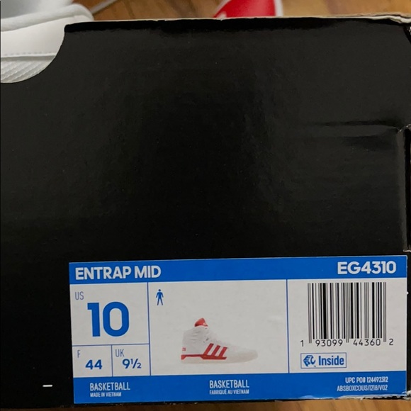 Adidas - Picture 3 of 5